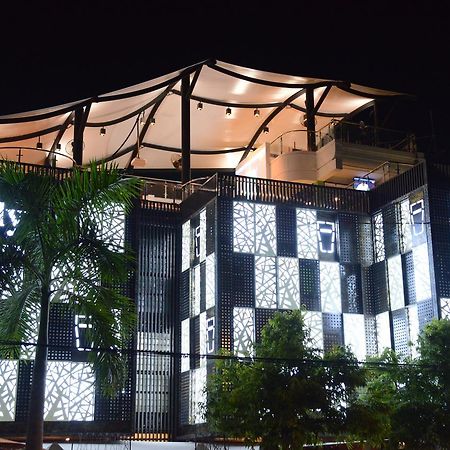Ned Kelly Hotel & Irish Pub Mandalay Exterior photo