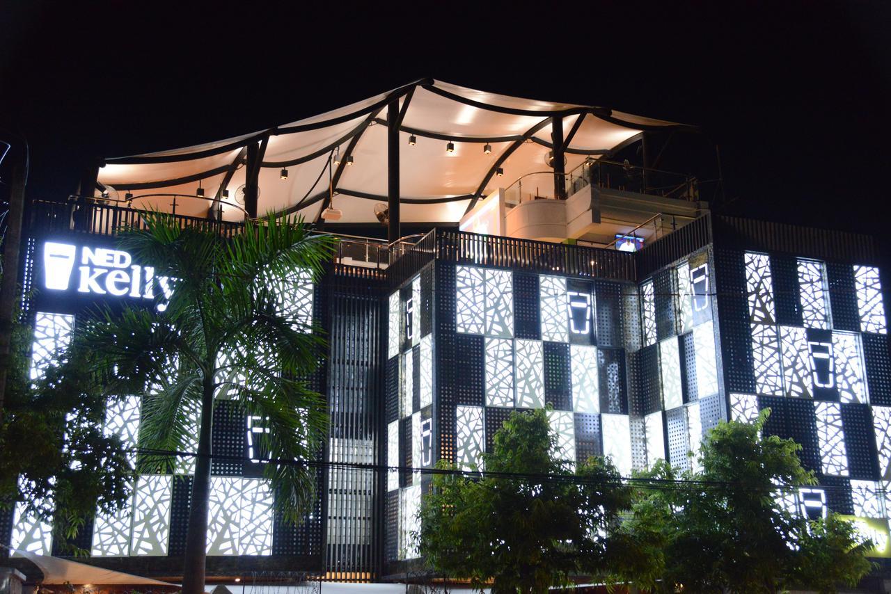 Ned Kelly Hotel & Irish Pub Mandalay Exterior photo
