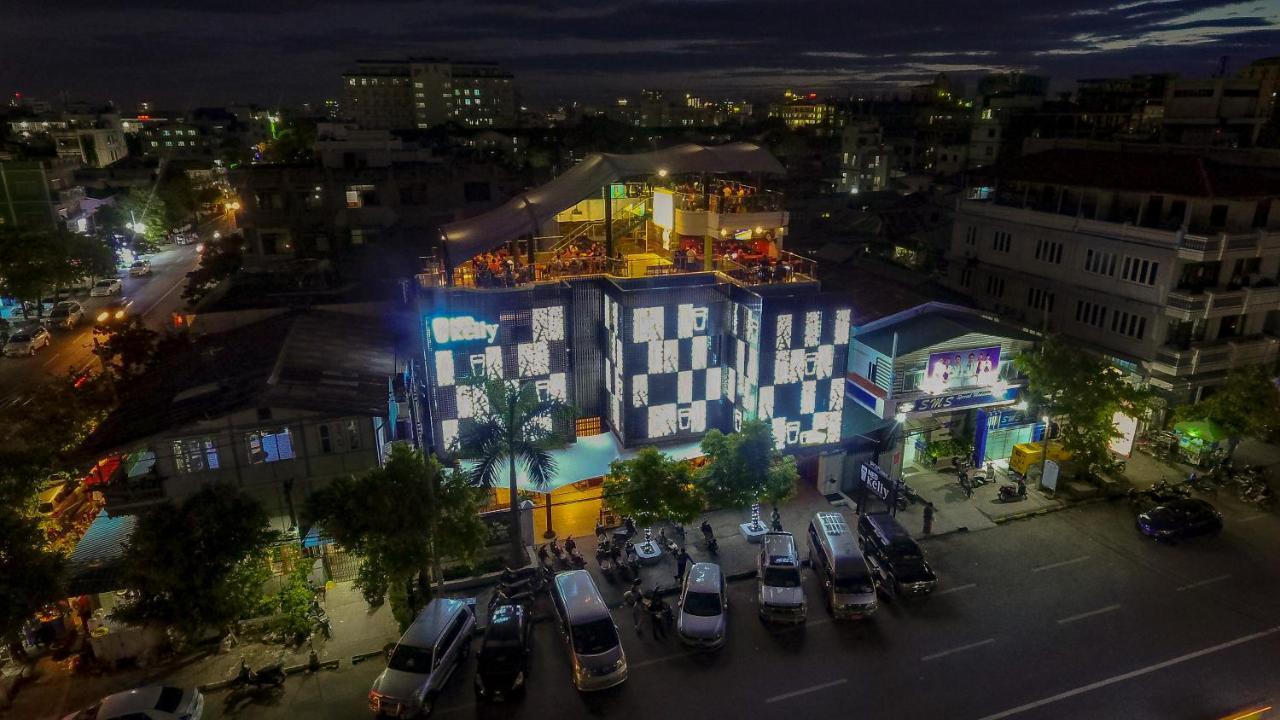 Ned Kelly Hotel & Irish Pub Mandalay Exterior photo